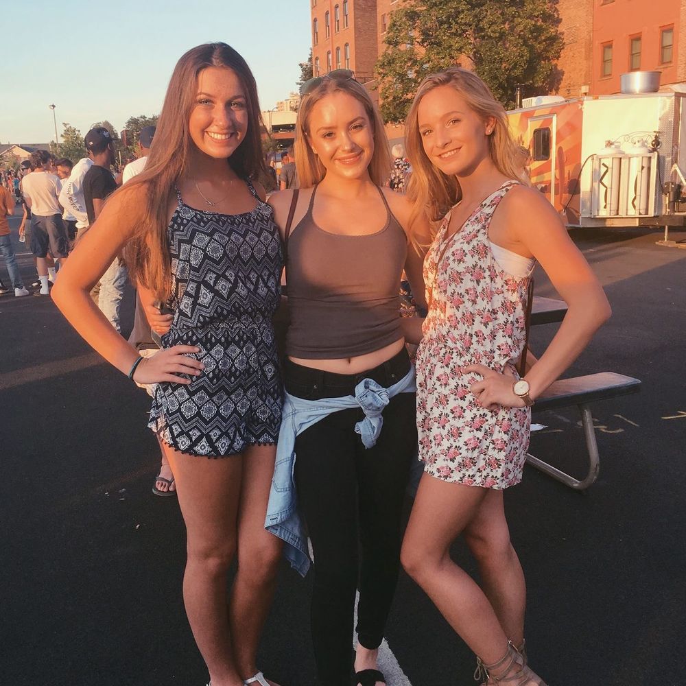 Meet your Posher, Lucy